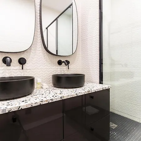 Zajazd Javel - Tour Eiffel